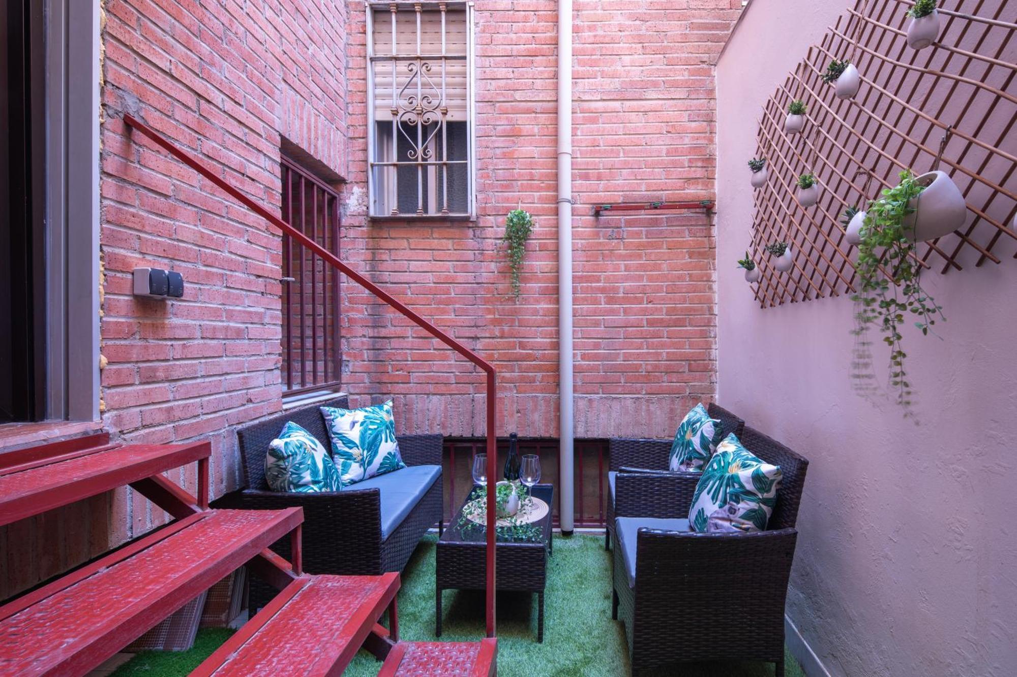 Lobos Deluxe Apartment กรานาดา ภายนอก รูปภาพ